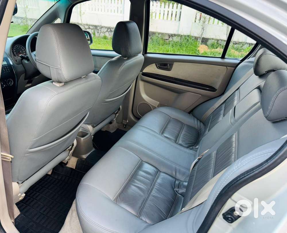 Maruti Suzuki Sx4 2007-2012 Vxi Bsiv, 2011, Petrol