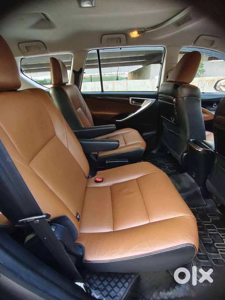 Toyota Innova Crysta 2.8z Automatic, 2017, Diesel