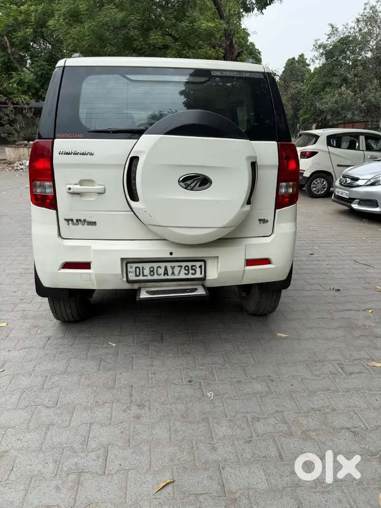 Mahindra Tuv 300 Plus 2019