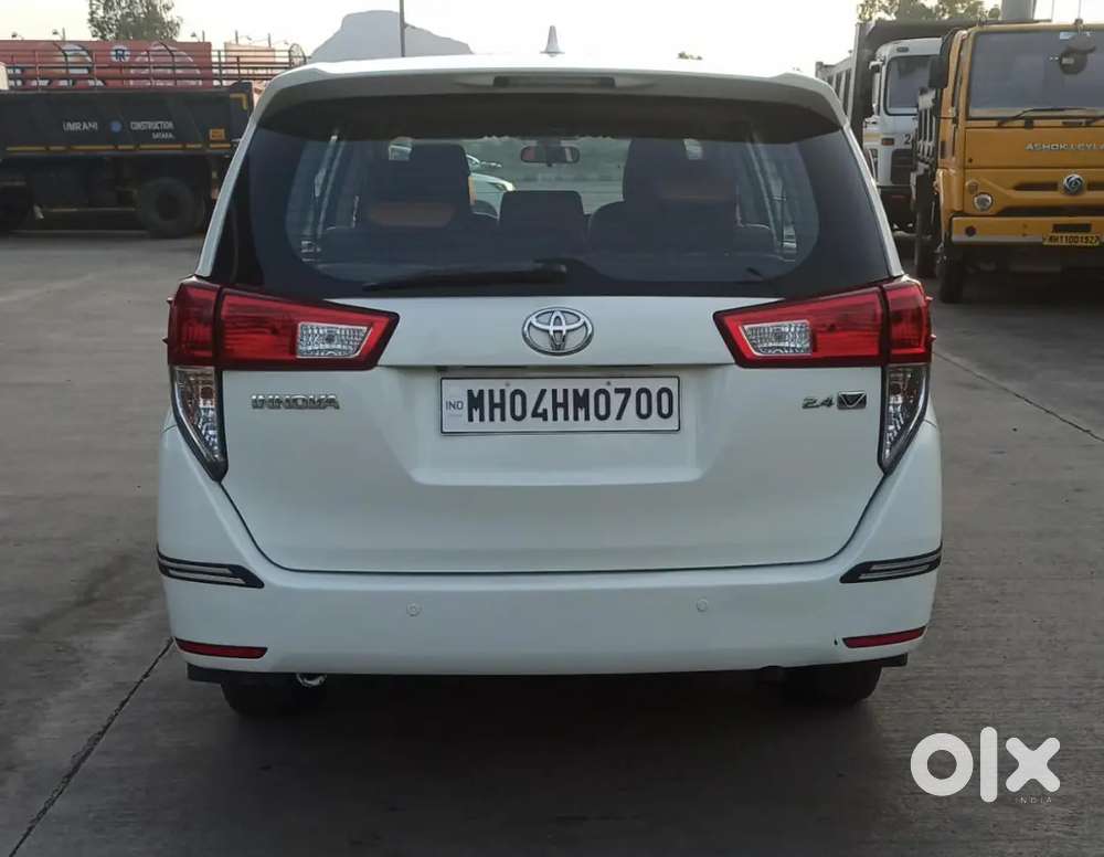 Toyota Innova Crysta 2016 Diesel 172000 Km Driven