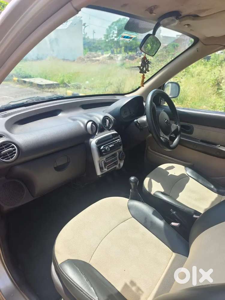 Hyundai Santro Xing 2010 Car