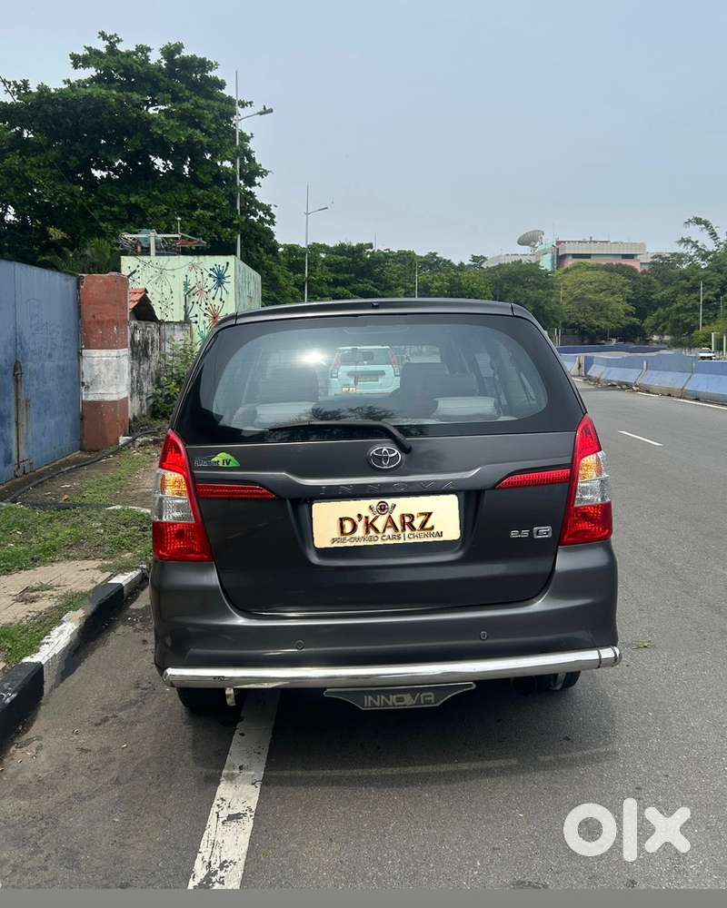 Toyota Innova 2015 2.5 G (bs4) - 8 Seater