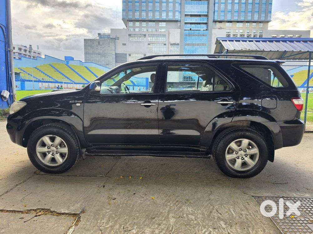 Toyota Fortuner 3.0 4x4 Manual, 2011, Diesel