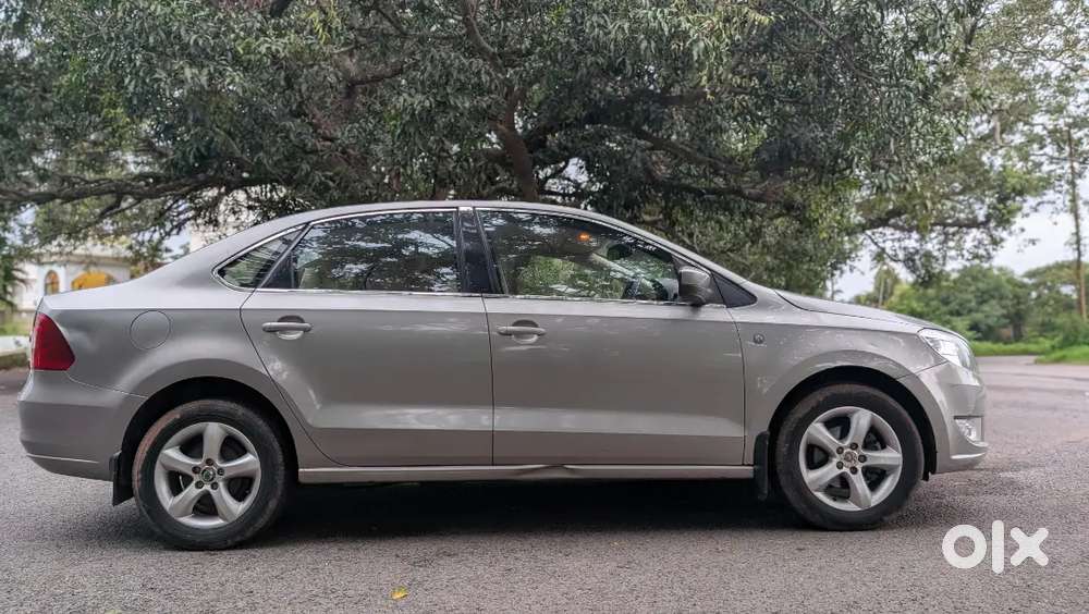 Skoda Rapid 2012 Petrol 110000 Km Driven