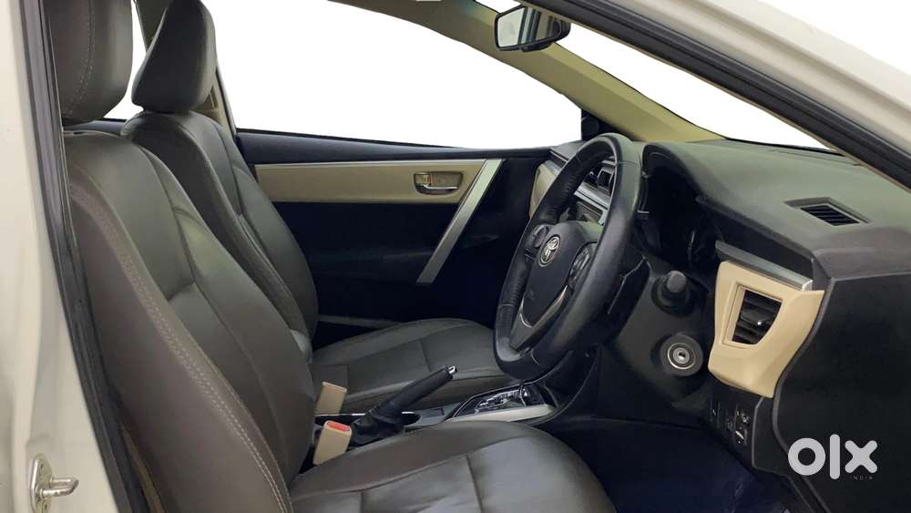 Toyota Corolla Altis [2014-2017] 1.8 G Cvt, 2016, Petrol
