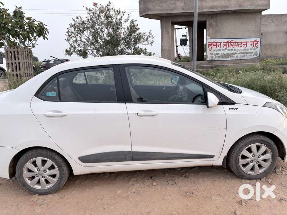 Hyundai Xcent Petrol 2015
