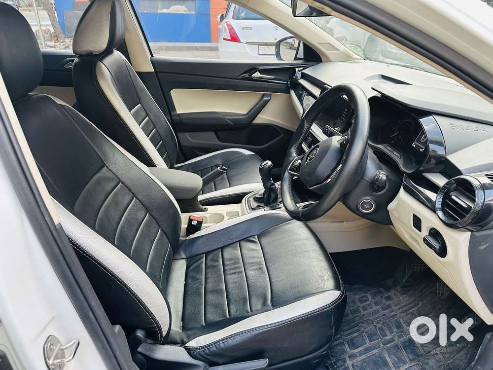 Skoda Slavia Ambition 1.0l Tsi Mt, 2024, Petrol