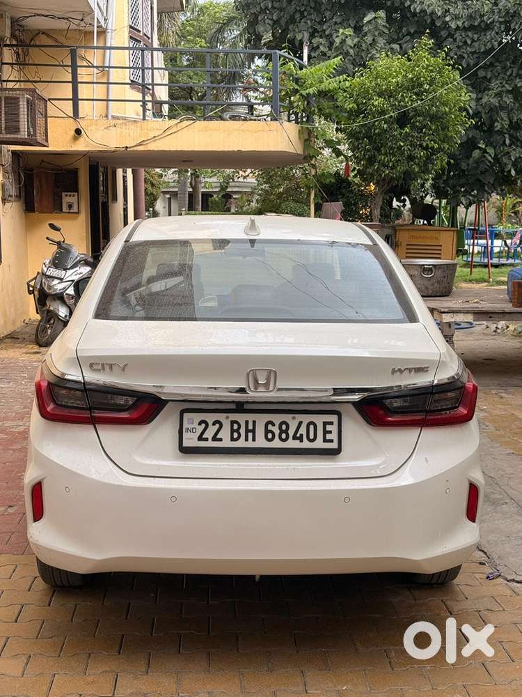 Honda City Zx 2022 Km Driven