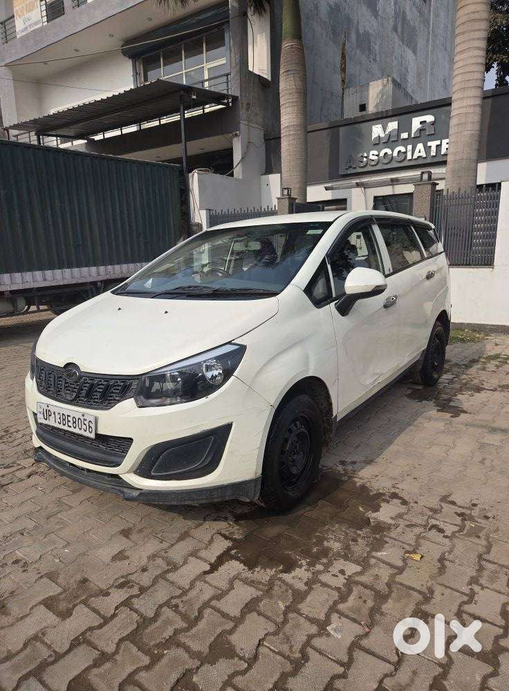 Mahindra Marazzo