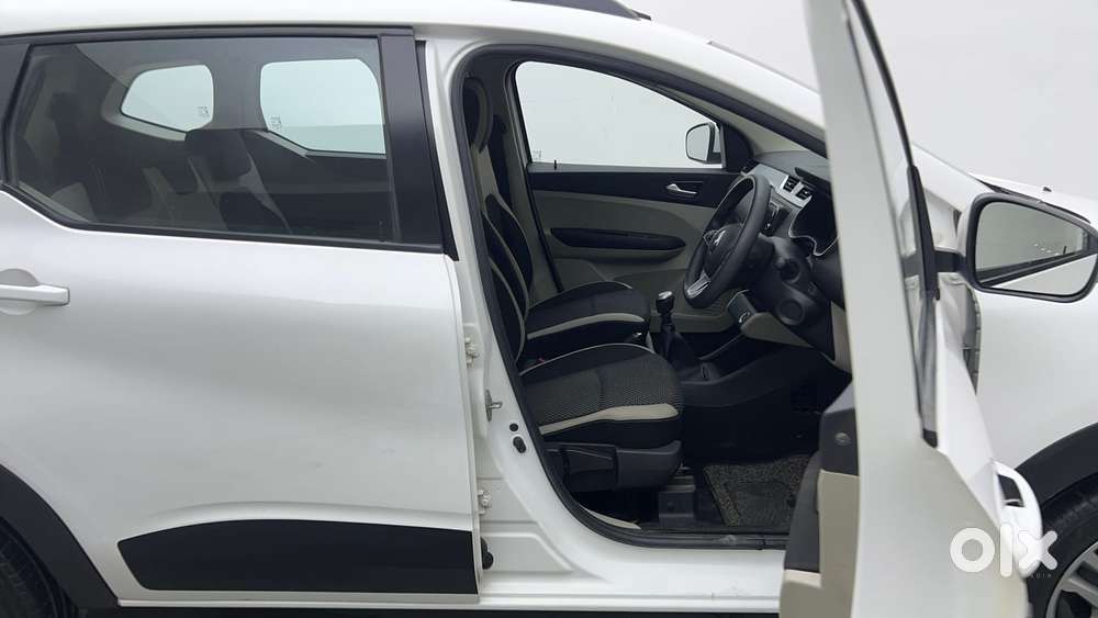 Renault Triber Rxz, 2021, Petrol