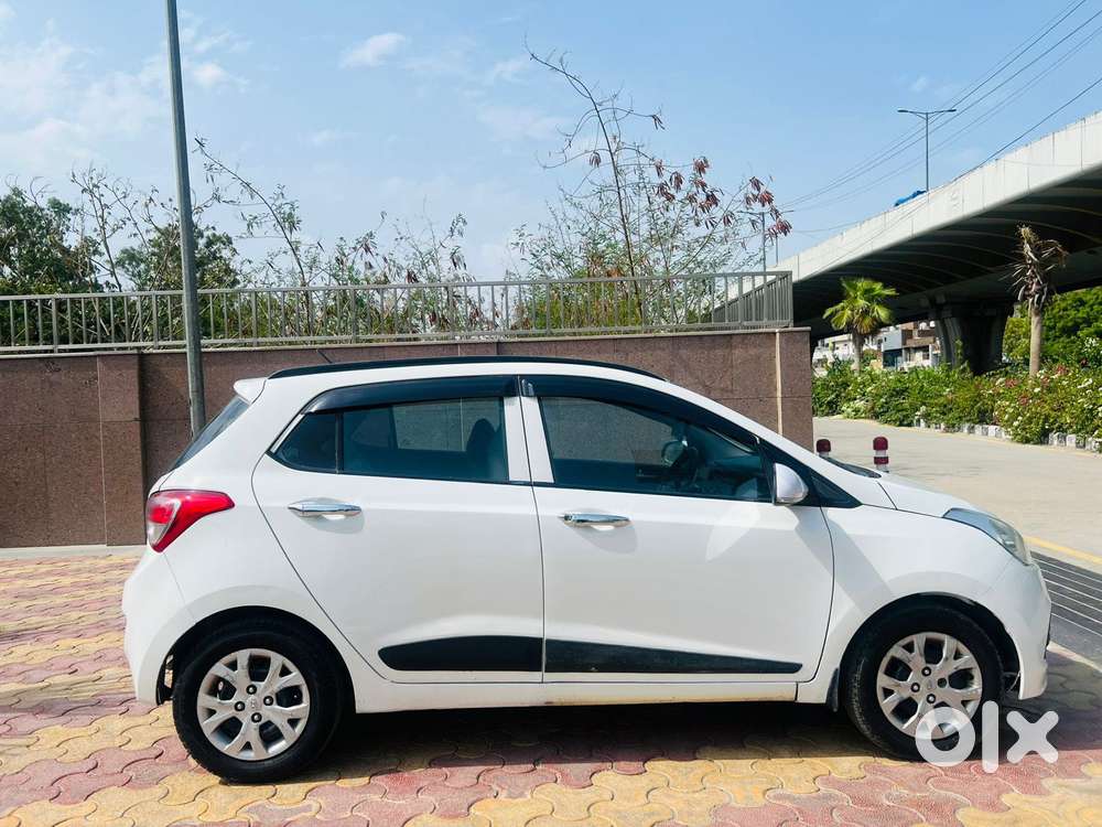 Hyundai Grand I10 Sportz, 2016, Petrol