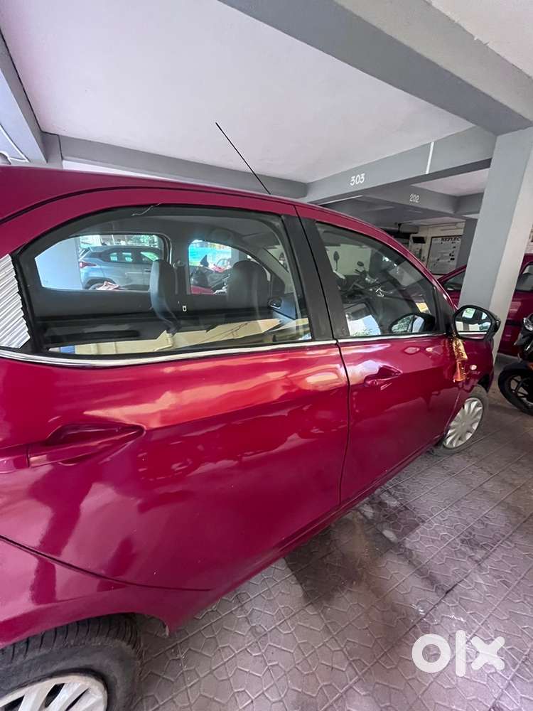Tata Tiago Petrol 2018