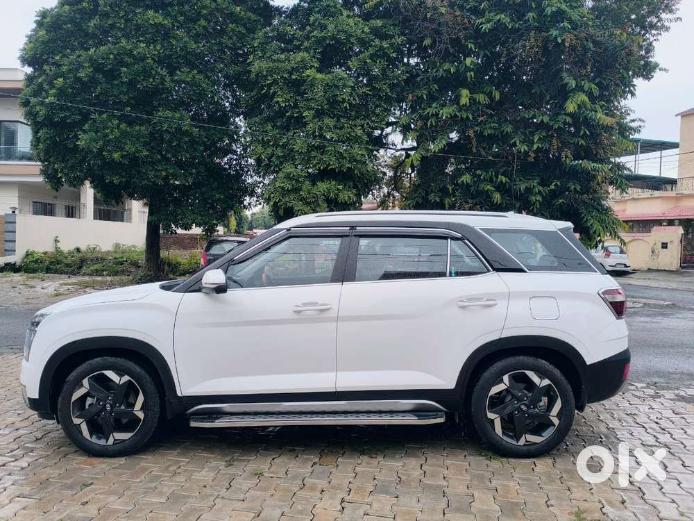 Hyundai Alcazar 1.5 Signature Diesel Mt 6 Str Dual Tone, 2022, Petro..
