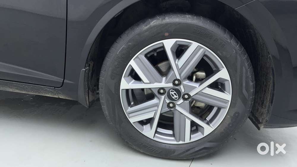 Hyundai Verna 1.5 Sx (o) Petrol Mt, 2023, Petrol