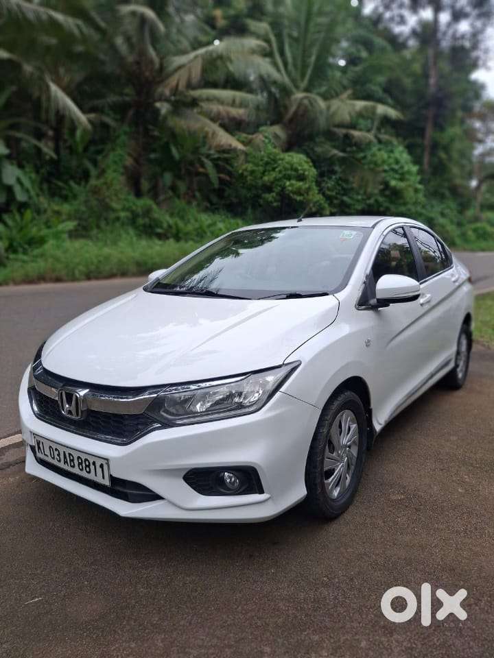 Honda City I-vtec V, 2017, Petrol