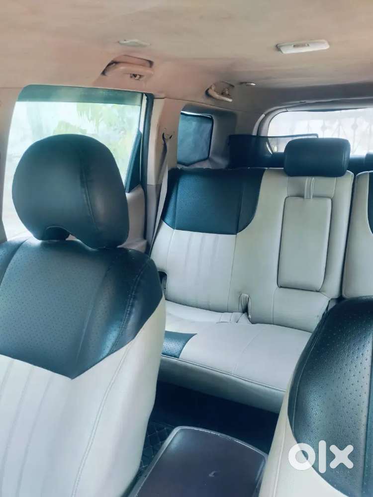 Xuv500w8  2012