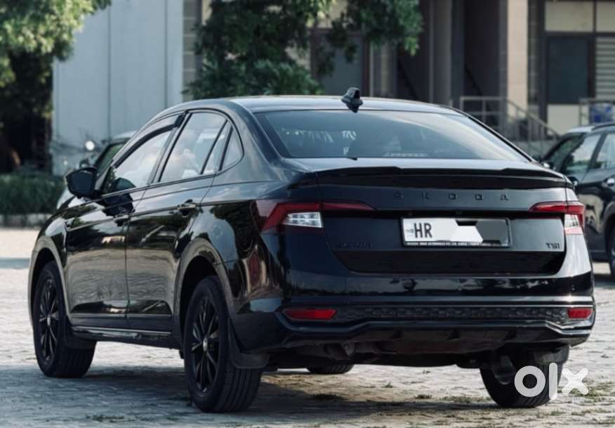 Skoda Slavia Ambition 1.0l Tsi At, 2025, Petrol