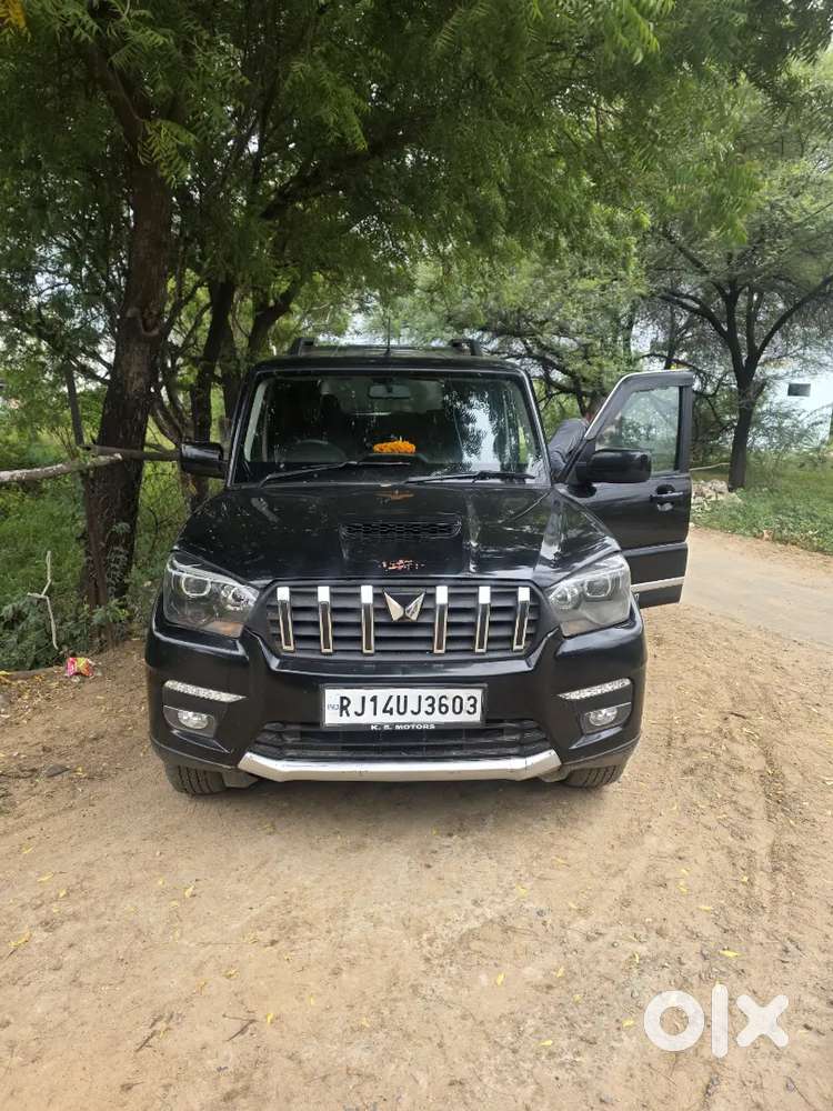 Mahindra Scorpio Classic 2023