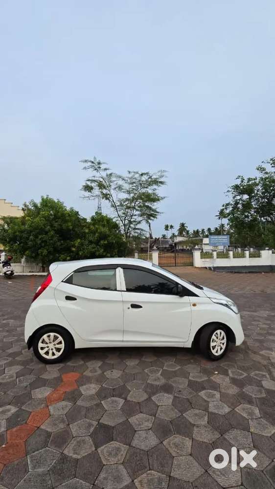 Hyundai Eon 2018 Petrol 80000 Km