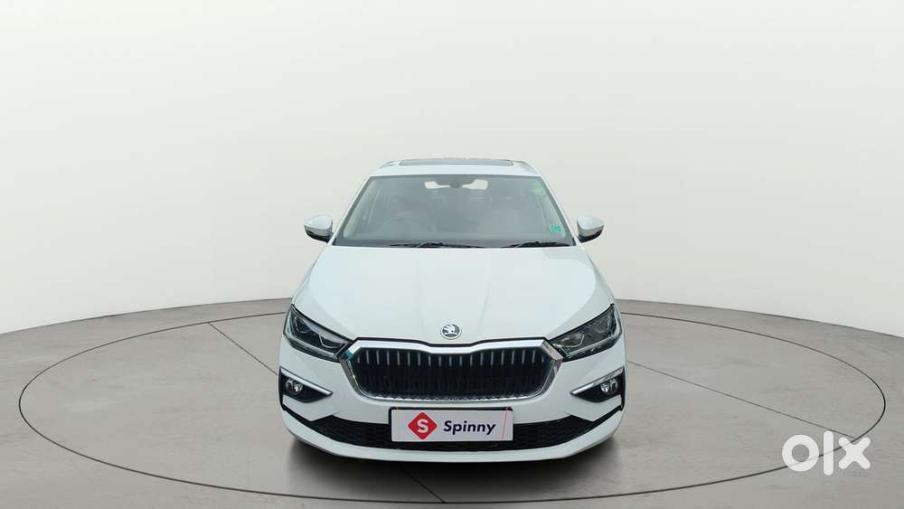 Skoda Slavia Style 1.0l Tsi Mt, 2022, Petrol