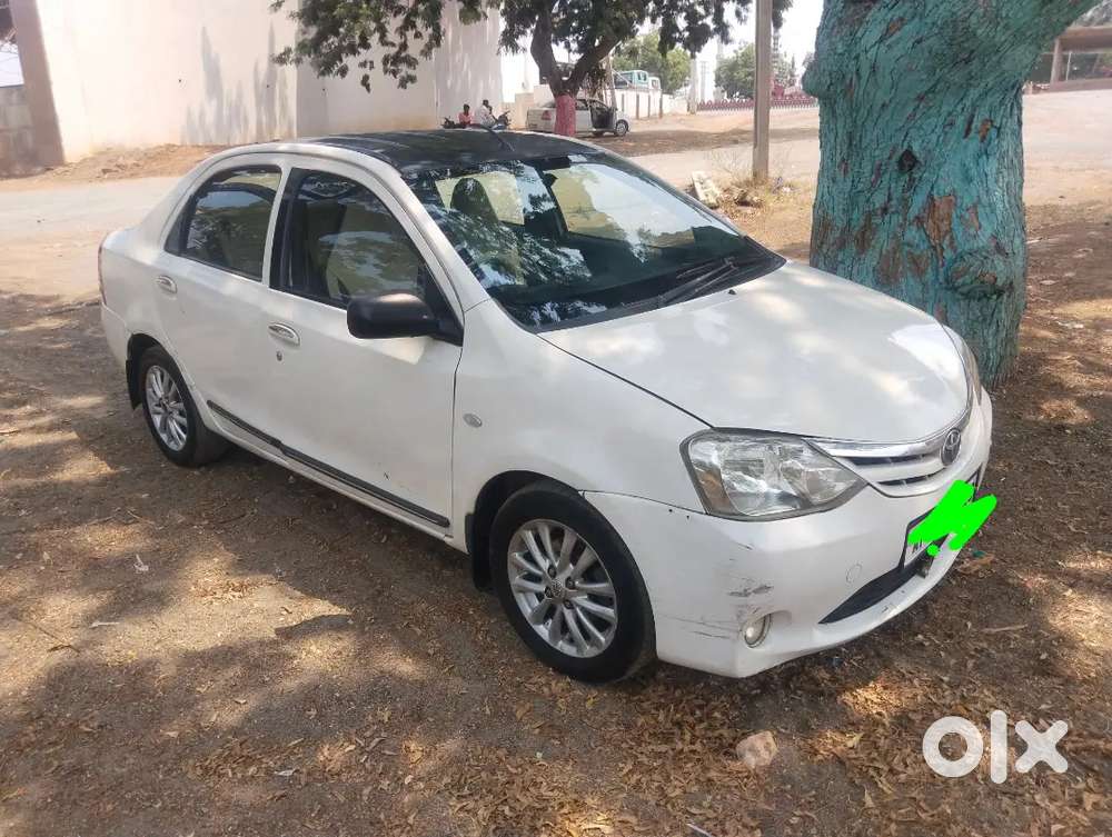 Toyota Etios 2011 Cng & Hybrids 158000 Km Driven