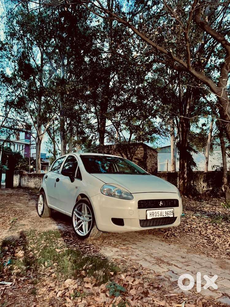 Fiat Grande Punto 2014 Diesel 90000 Km Driven