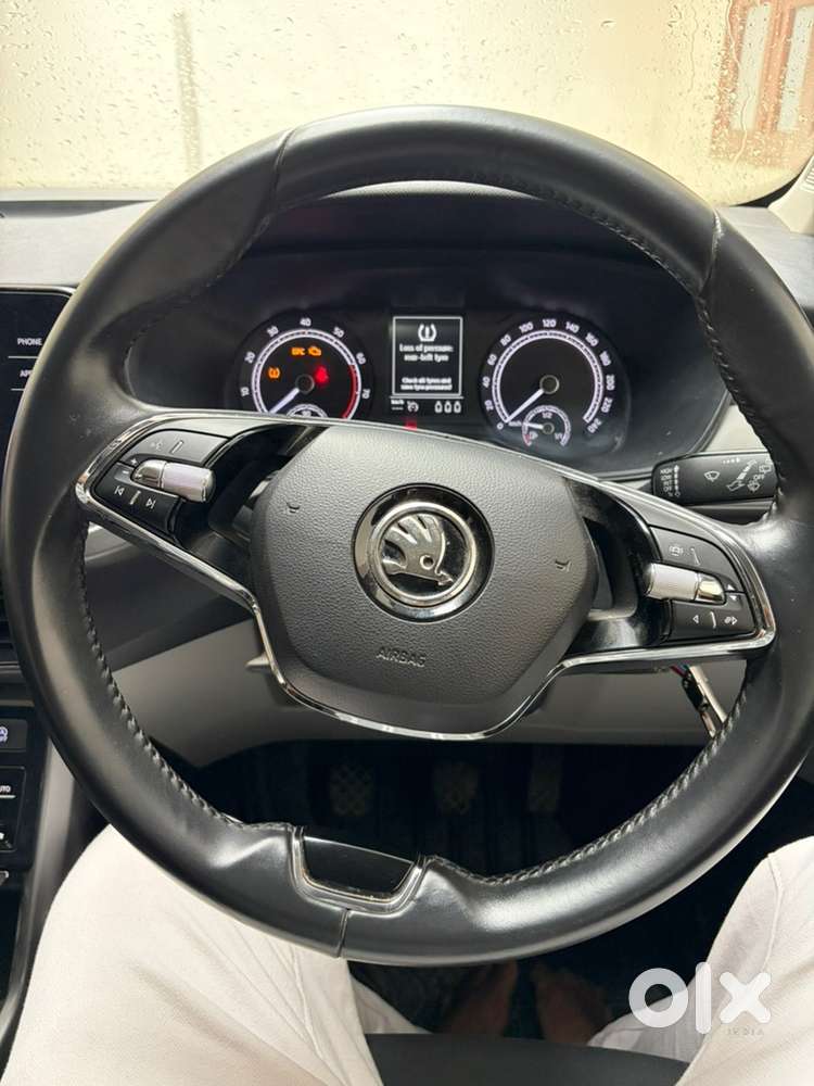 Skoda Kushaq Petrol Manual 2023