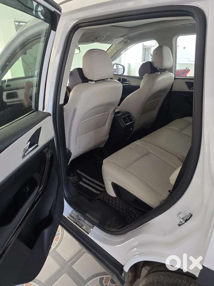 Mahindra Xuv700 Ax7 L 2024 Diesel Luxury