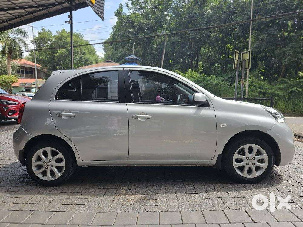 Nissan Micra Xv Cvt, 2017, Petrol