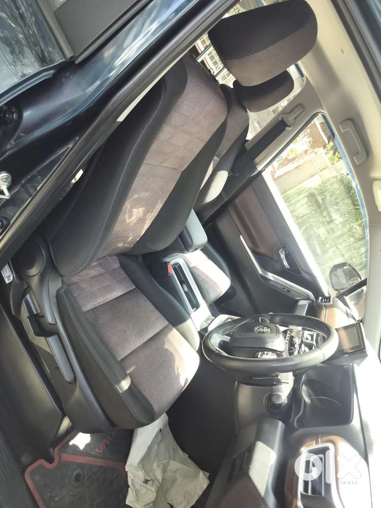 Toyota Innova Crysta