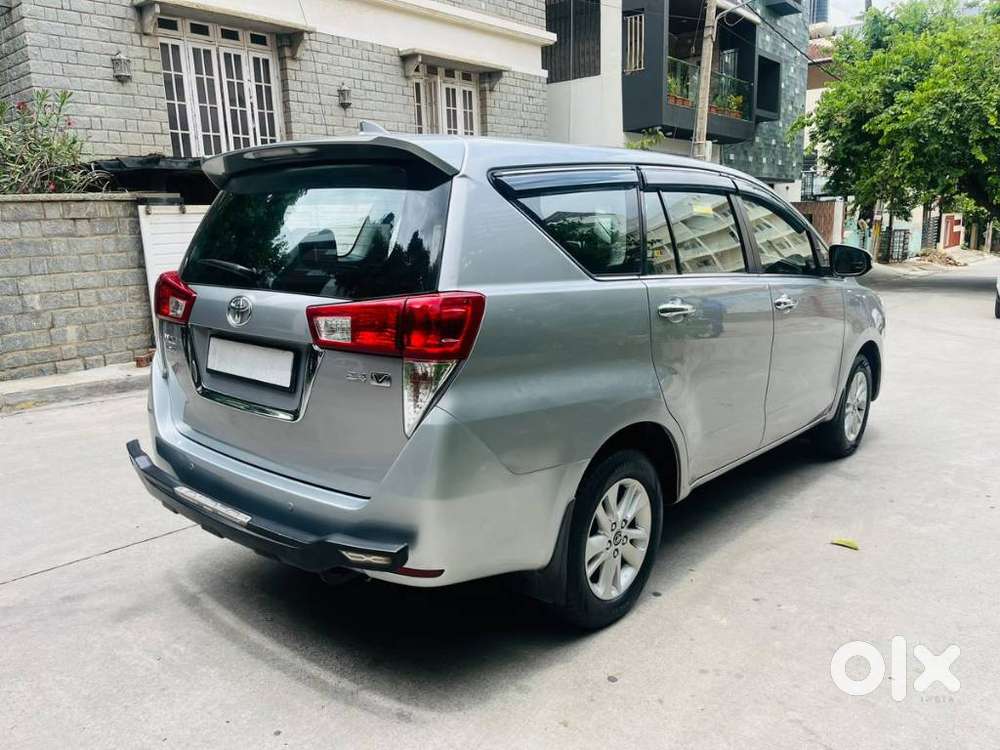Toyota Innova Crysta 2.4 Vx Mt 8s, 2016, Diesel