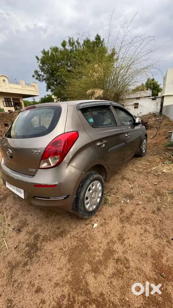 Hyundai I20 2012 Petrol 64000 Km Driven