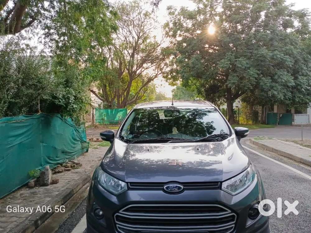 Ford Ecosport 2015 Petrol 82000 Km Driven