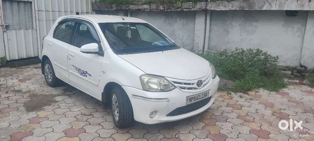 Toyota Etios Liva 2013