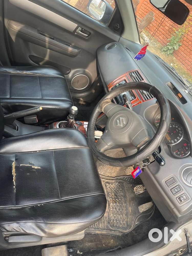 Maruti Suzuki Swift 2009 Diesel 114736 Km Driven
