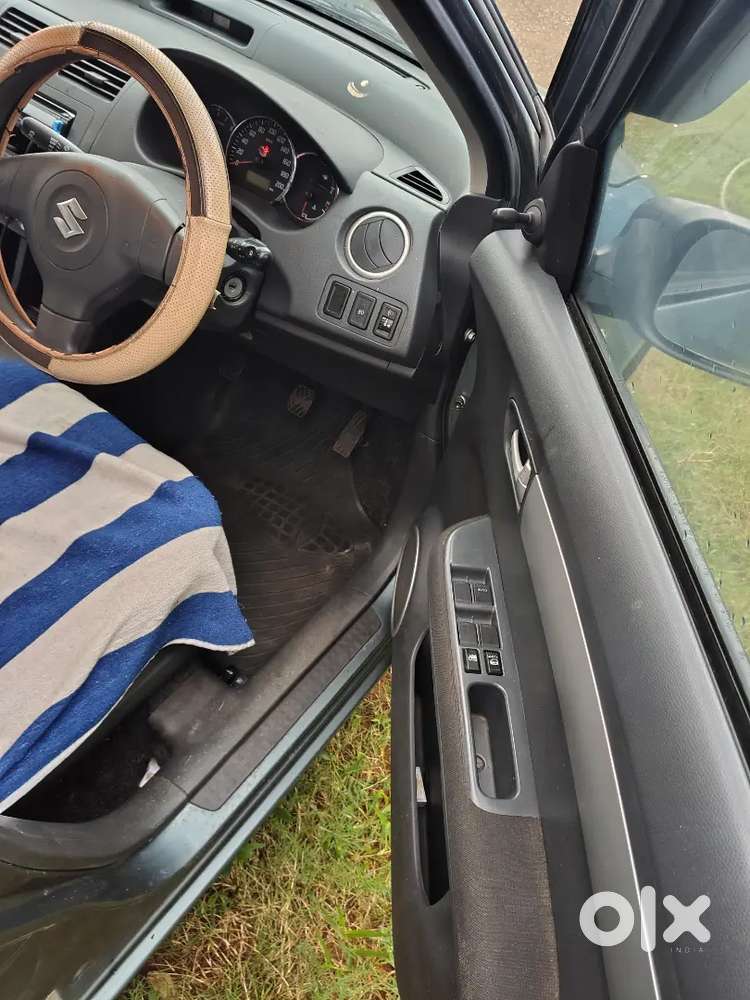 Maruti Suzuki Swift Vxi 2010