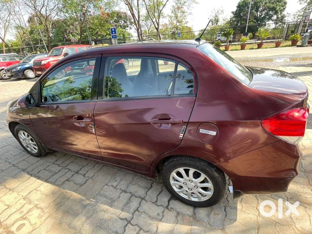Honda Amaze 2015 Petrol 34000 Km Driven, Excellent Condition