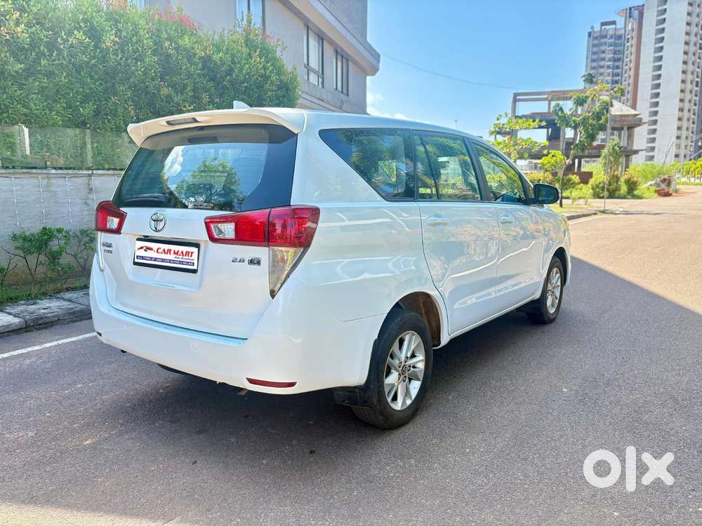 Toyota Innova Crysta