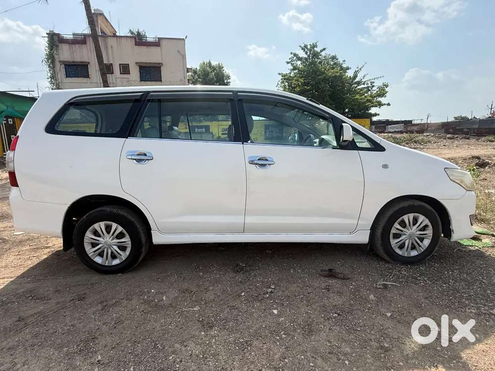 Toyota Innova 2013 Diesel Well Maintained