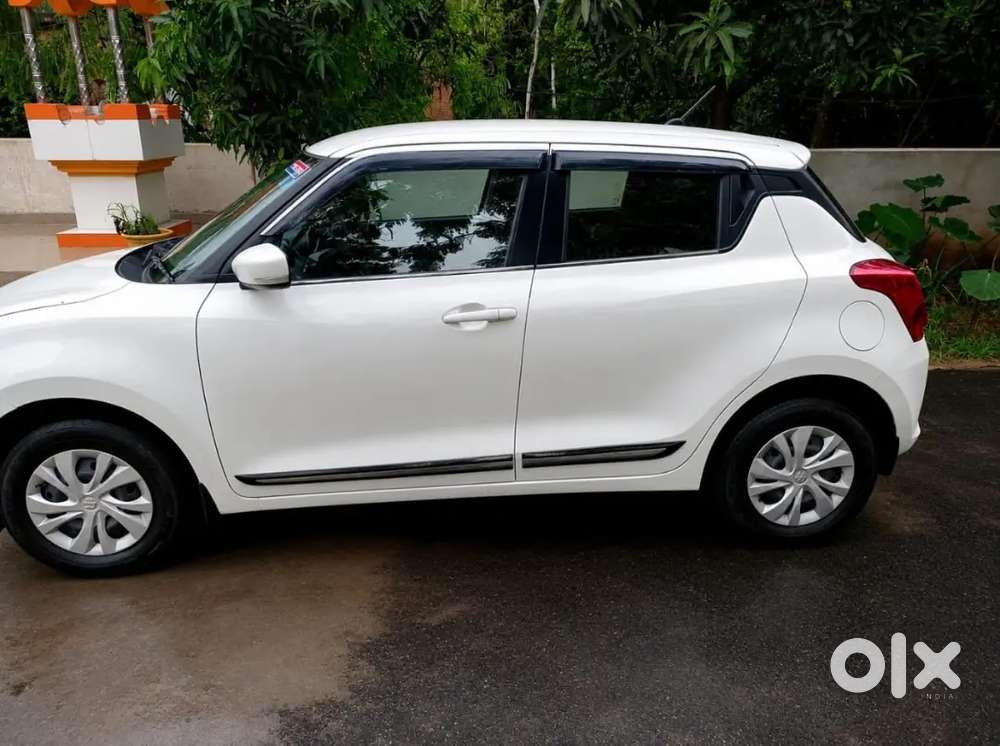 Maruti Suzuki Swift Vxi 2024