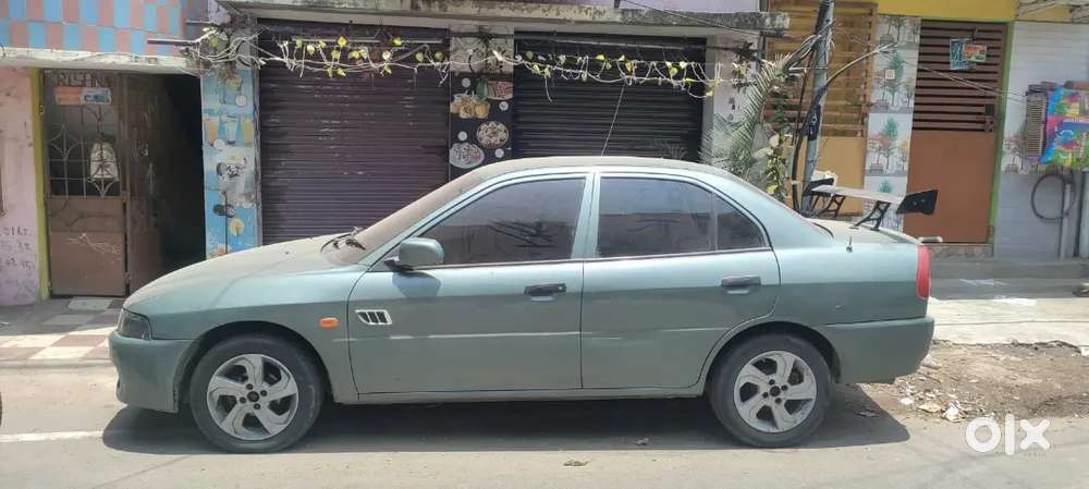 Mitsubishi Lancer Glxd Diesel 2000
