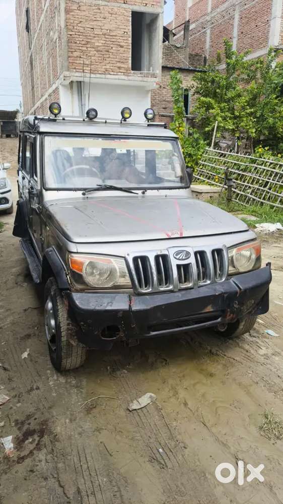 Mahindra Bolero Neo 2012