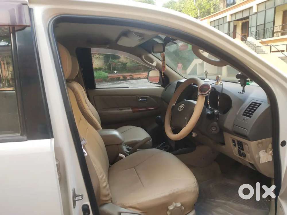 Toyota Fortuner Legender 2011 Diesel