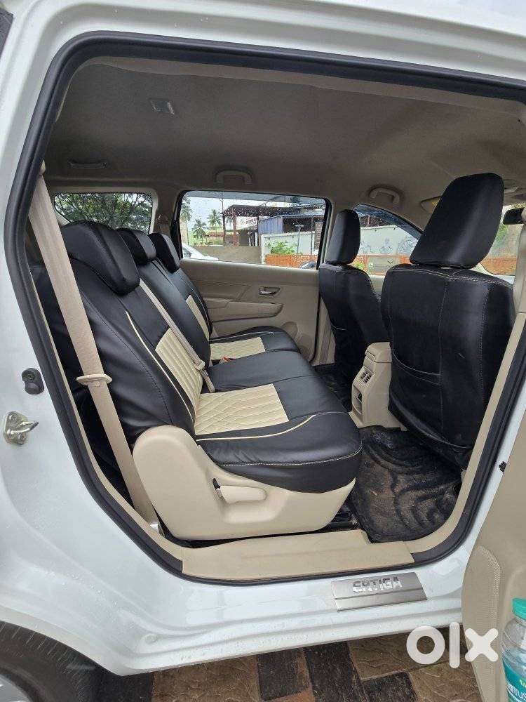 Maruti Suzuki Ertiga 1.4 Vxi Cng Anniversary Edition, 2026, Cng & Hy..