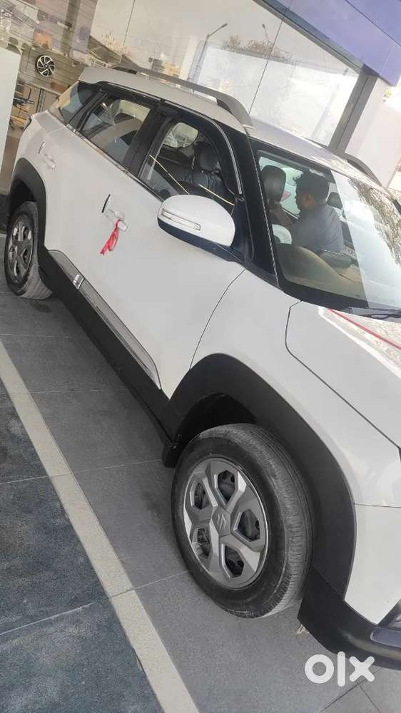 Maruti Suzuki Brezza 2023 Petrol 68000 Km Driven