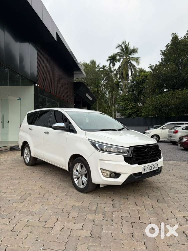 Toyota Innova Crysta Diesel 2016