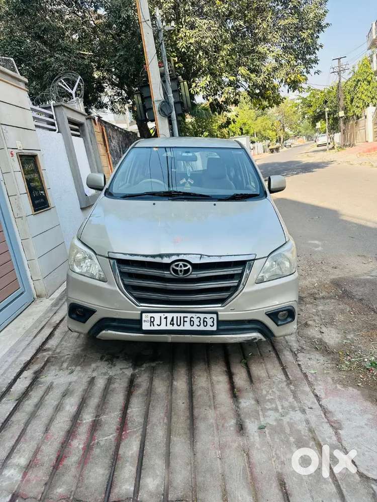 Toyota Innova 2014 Diesel 106000 Km Driven