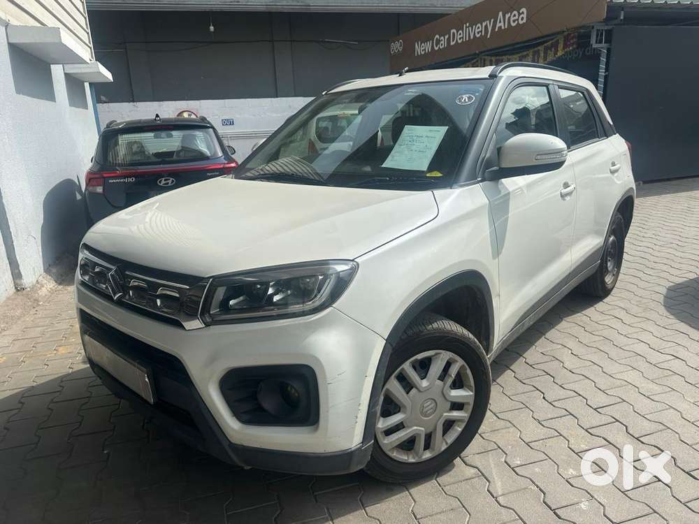 Maruti Suzuki Brezza Vxi At, 2020, Petrol