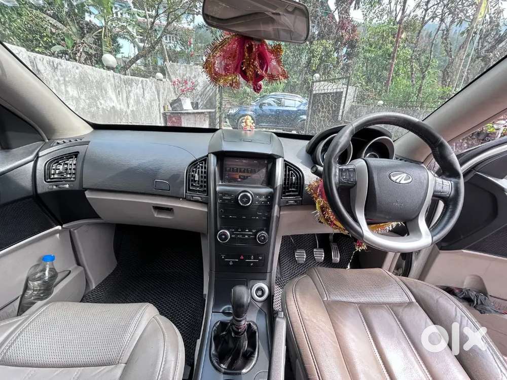 Mahindra Xuv500 2015 Diesel 80000 Km Driven