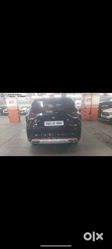 Mahindra Xuv700 2022 Petrol Good Condition( Ts07ja8055)